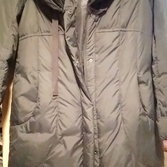 Tahari Down Puffers sz L - Picture 4 of 8